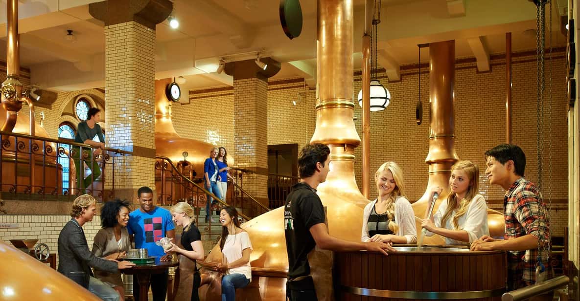 Afbeelding 8 van Amsterdam: hop-on-hop-off-bus en Heineken Experience