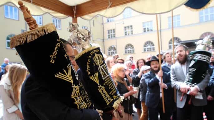 tallinn 4–hour jewish history walking tour