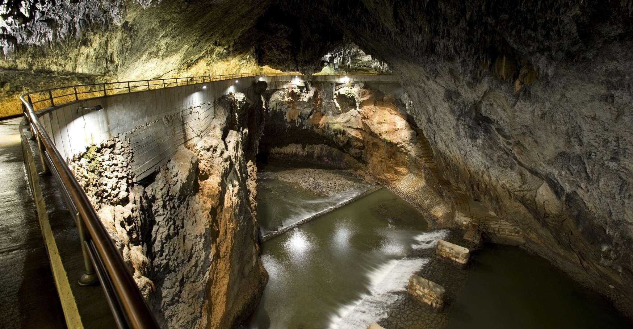 Škocjan Caves and Piran - Housity