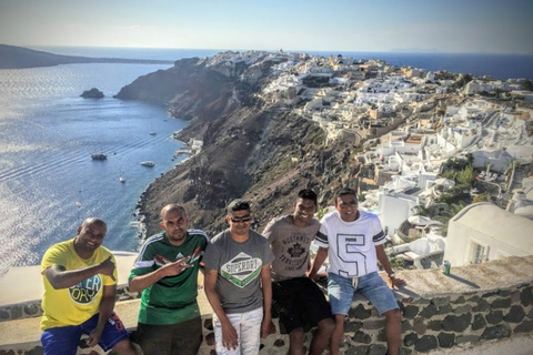 Noord-Santorini: privétour met Oia-zonsondergang en wijnproeverij