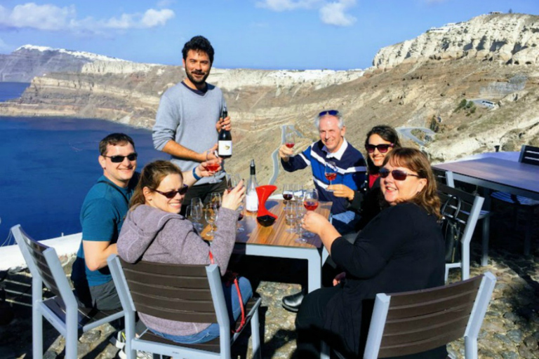 Norte de Santorini: tour privado de 4h con atardecer y vino