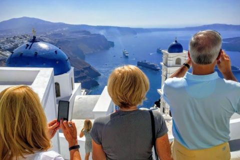 Santorini: escursione privata in battello di 5 ore