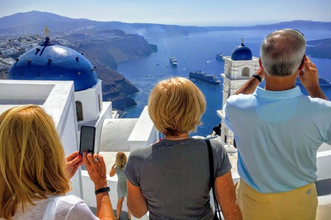 Santorini: 5 horas de excursión privada a la costaSantorini: 5 horas privada de Excursiones en Tierra