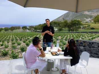 Visita privata di gruppo ad Akrotiri e a 3 cantine con degustazioni