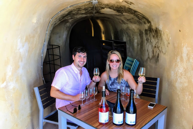 Private Group Visit to Akrotiri & 3 Wineries with Tastings