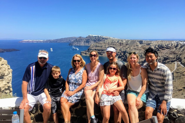 Santorini: Small Group Wine Tasting Tour