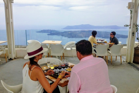 Santorin: visite de dégustation de vin en petit groupe