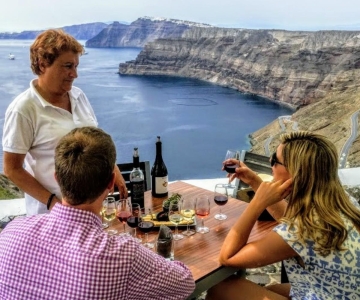Santorin : Visite guidée de 3 vignobles avec dégustation de vins