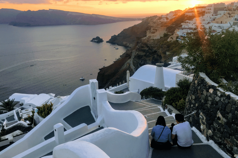 Norte de Santorini: tour privado de 4h con atardecer y vino