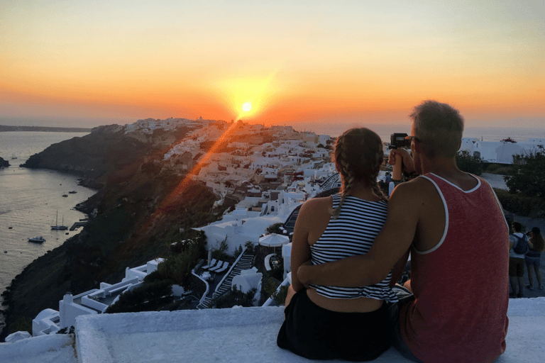 Norte de Santorini: tour privado de 4h con atardecer y vino