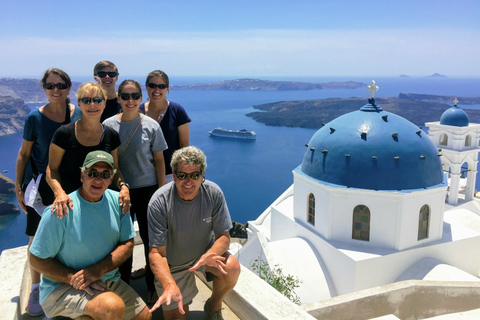 North Santorini: Private Tour with Oia Sunset & Wine Tasting