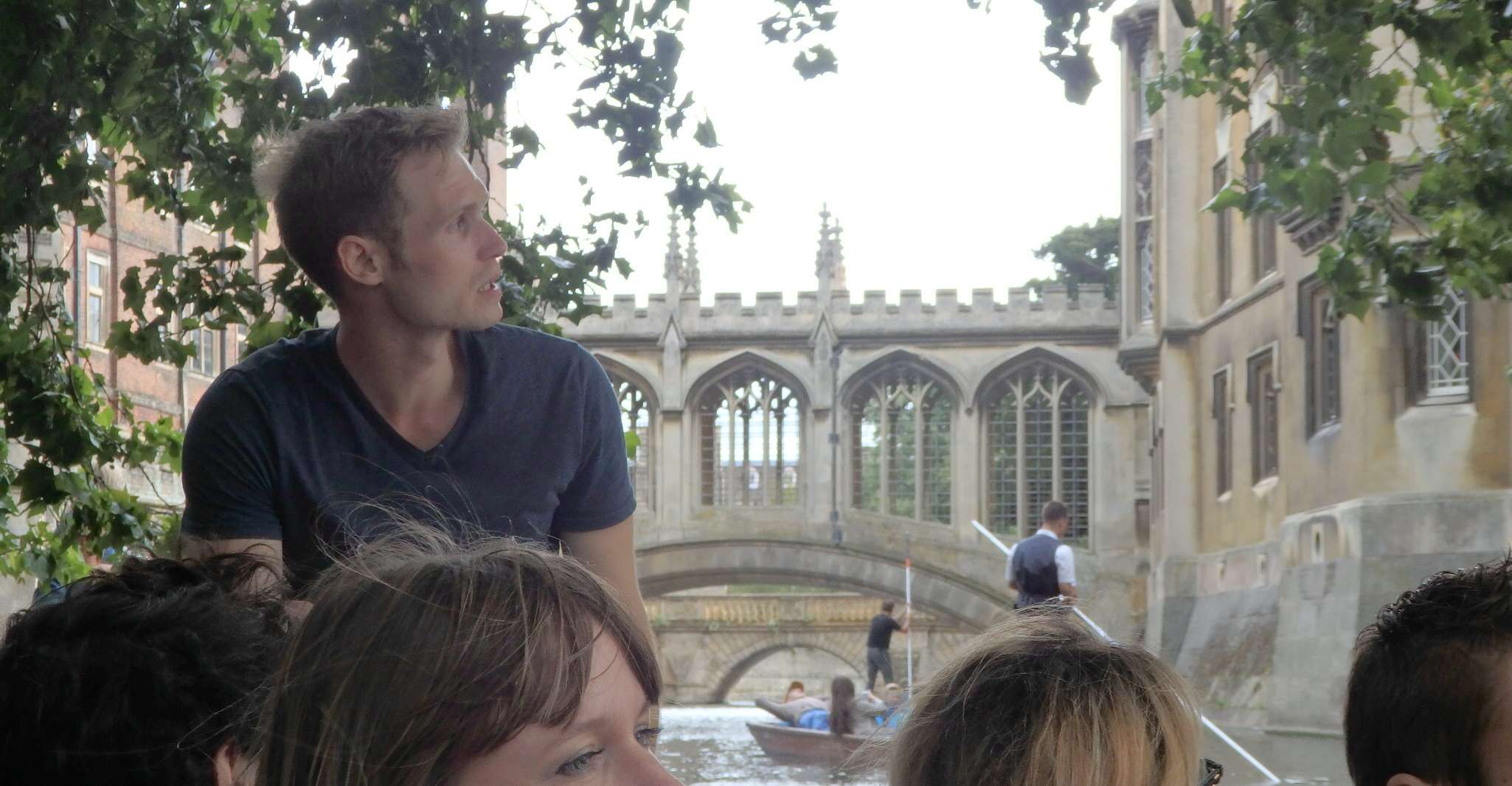 Excursão a pé e punting em Cambridge com a opção King's College - Hizvo