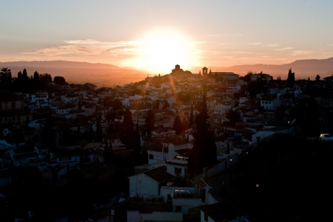 Granada como un local: recorrido privado personalizadoTour de 3 horas por Granada