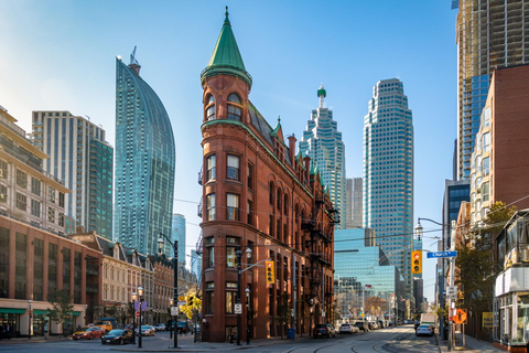 Private Food Tasting & Toronto Old Town Guided Walking Tour 2.5-hour: Food Tasting Tour at 2 Venues