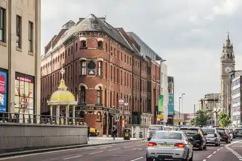 Belfast Like a Local: Customized Private Tour