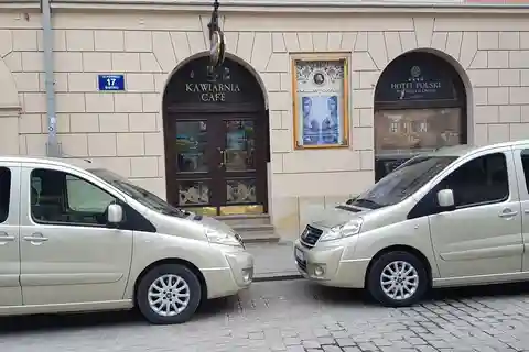 Da Cracovia: Trasferimento privato a Praga