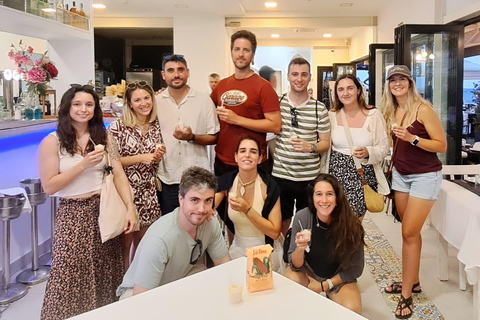 Corralejo: passeio a pé com degustação de produtos locaisCorralejo: Passeio a pé com degustação de produtos locais