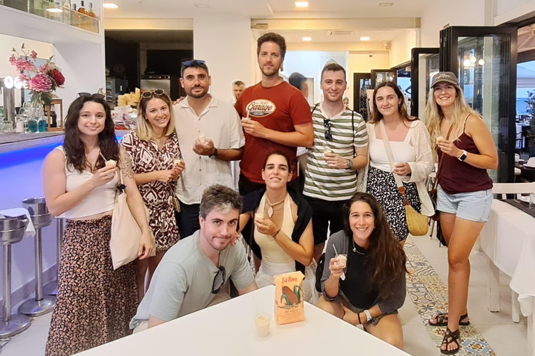 Corralejo: passeio a pé com degustação de produtos locaisCorralejo: Passeio a pé com degustação de produtos locais