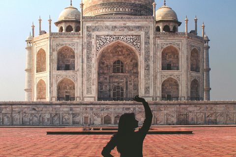 From Delhi: Delhi-Agra-Jaipur Tour for Solo Female Traveler