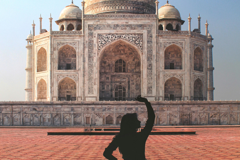 From Delhi: Delhi-Agra-Jaipur Tour for Solo Female Traveler