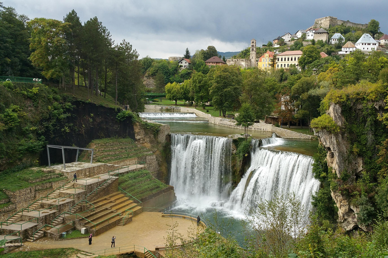 Sarajevo: Travnik and Jajce Tour with Fortress Entry