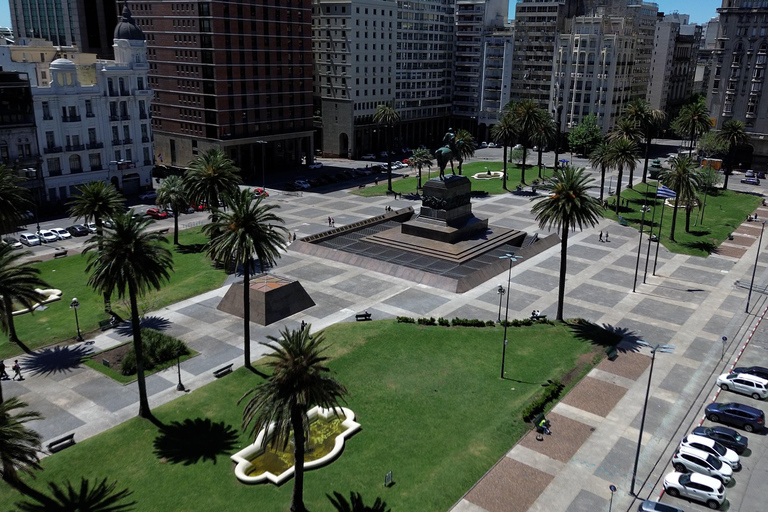 Montevideo: 3.5-Hour Private City Tour with a Local Guide and Stops