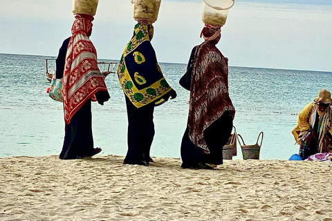 Sansibar: Insel Mnemba, Turles schwimmen mit Kendwa Strand