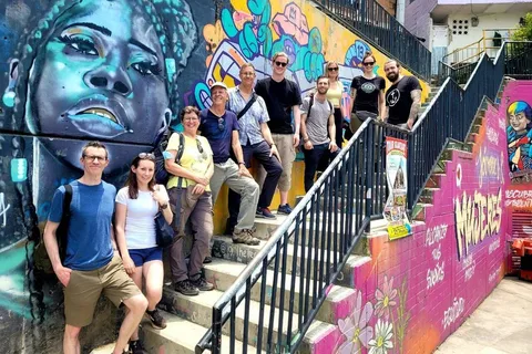 Medellin: Comuna 13 Graffiti Tour with Snacks Included