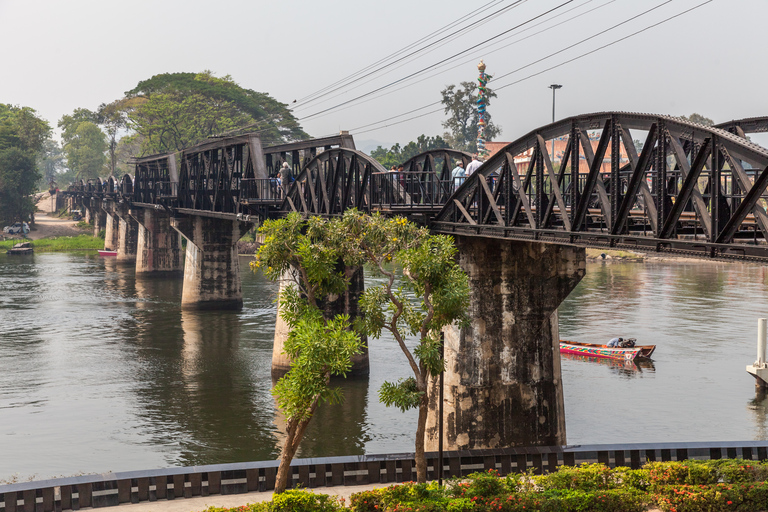 Från Bangkok: Elefantreservat och rundtur i KanchanaburiElefantreservat och Kanchanaburi med privat bil