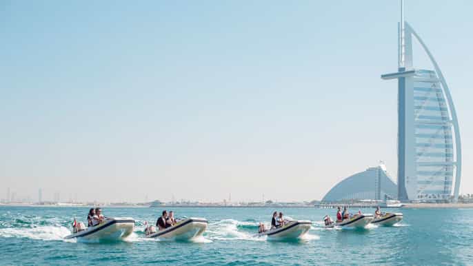 dubai 1.5hour selfdrive boat trip