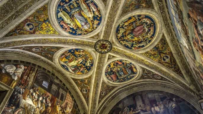 vatican museums skiptheline tour with private guide