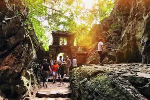 Marble Mountains and Linh Ung Pagoda Half-Day Tour