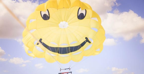 St. Julian&#39;s: Malta Parasailing Adventure with Photos