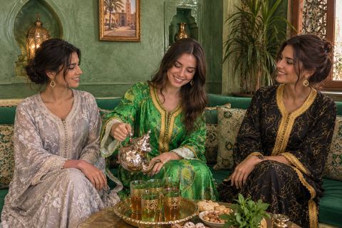 Marrakech: Moroccan Caftan Experience with Tea & Sweets