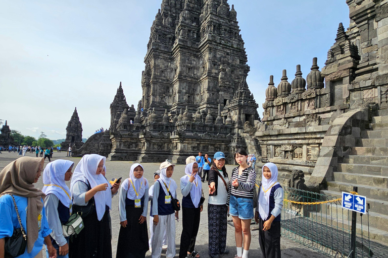 Lo más destacado de Yogyakarta: tour por el volcán Merapi y los templosPuntos destacados de Yogyakarta: tour por el volcán Merapi y los templos