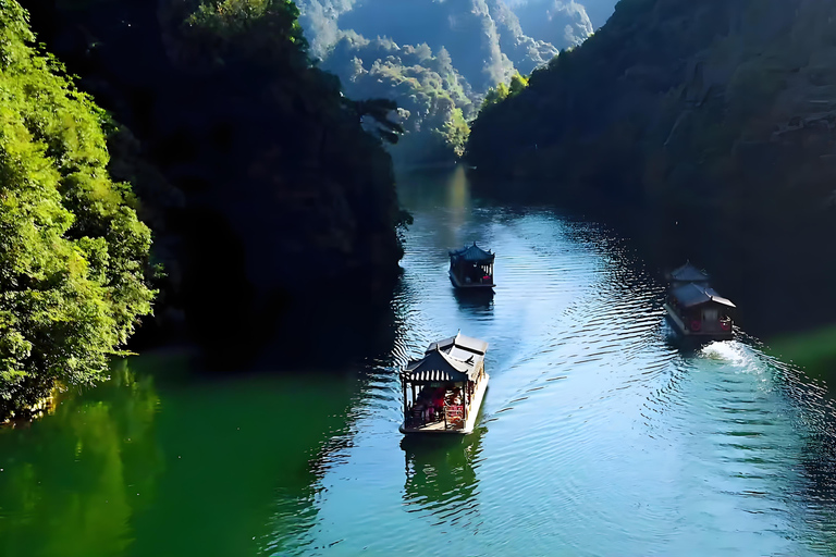 Zhangjiajie 2 Days Tour: Avatar Peaks & Sky High Wonders