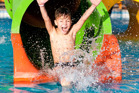 Entrada para o parque aquático Acqua Plus com traslado opcionalIngresso para o Parque Aquático Acqua Plus