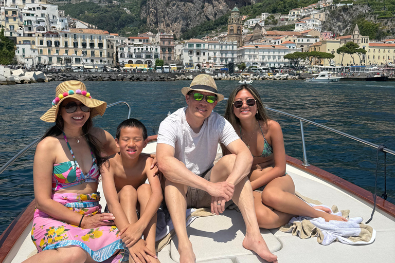 Private boat tour of the Amalfi Coast 4 hours