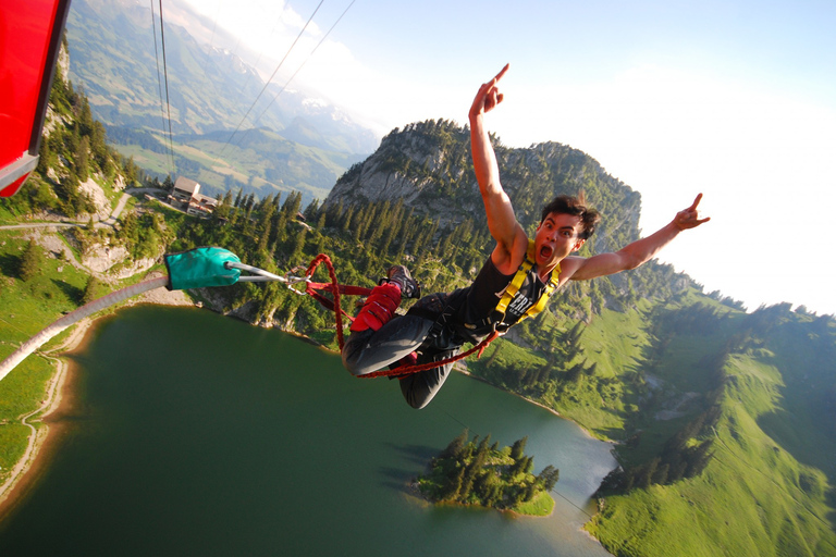 Z Interlaken: Skok na bungee w StockhornZ Interlaken: skok na bungee Stockhorn