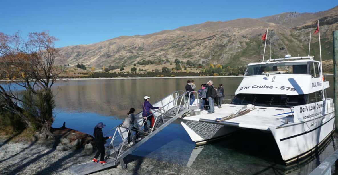 From Wanaka: Ruby Island 1-Hour Cruise and Photo Walk