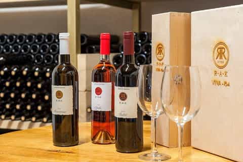 Dalmatian Delights: Food & Wine Tour from Split or Trogir