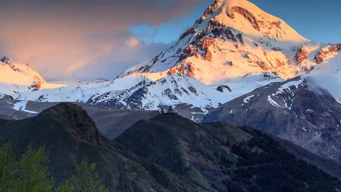 kazbegi guided day trip from tbilisi on the military road
