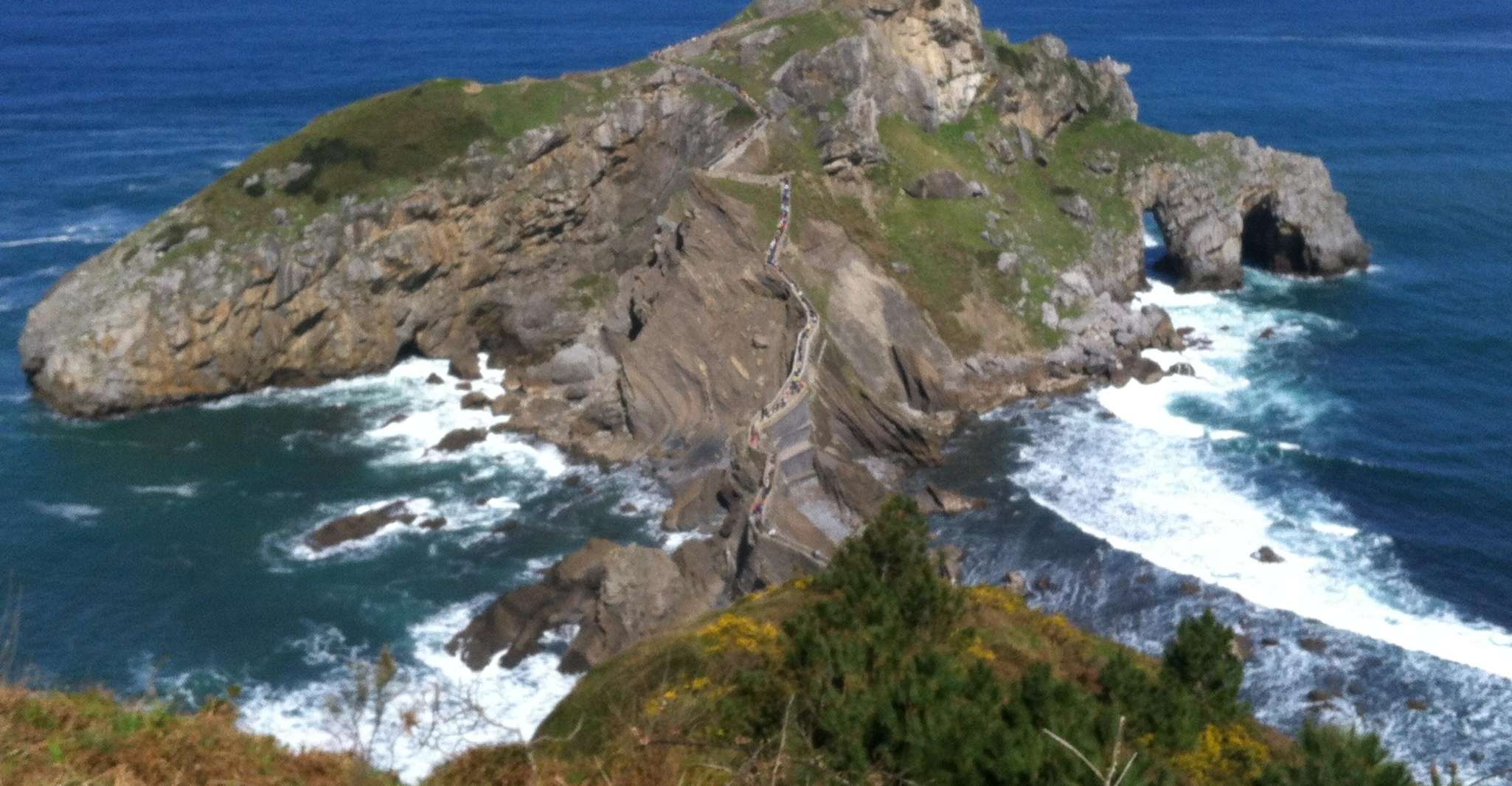 From San Sebastian: Bilbao, Guggenheim & Dragonstone Tour