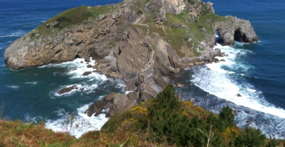 From San Sebastian: Bilbao, Guggenheim & Dragonstone Tour