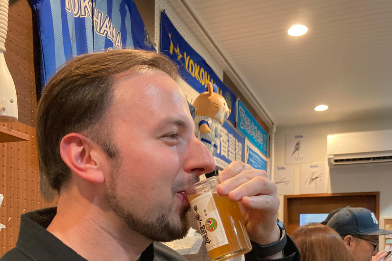 Retro Yokohama Bar Hopping 101 Tour w Noge_3 godz.Retro Yokohama Bar Hopping 101 dla początkujących w Noge