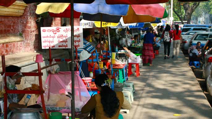 delicacies of yangon tour