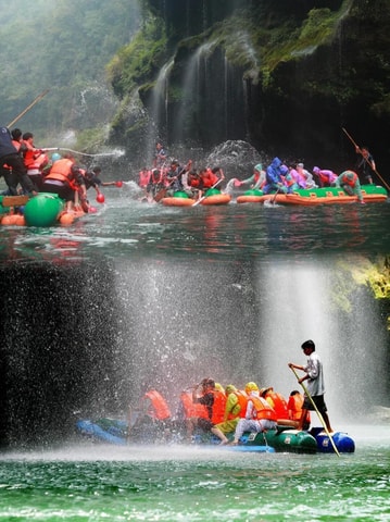 Zhangjiajie 2-Day Beat the Heat Tour + Rafting & Furong Town