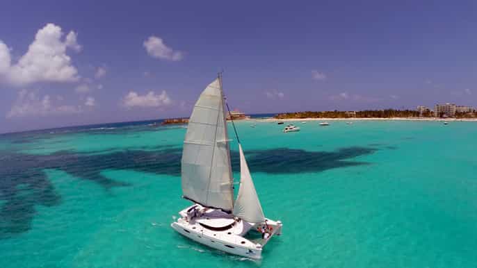 fullday sailing trip to isla mujeres with transfer options