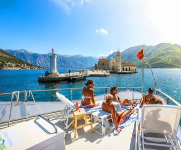 Kotor Bay: Full-Day Catamaran Cruise with Blue Cave Visit