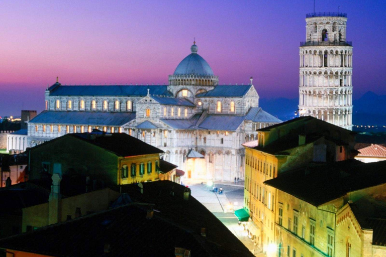 Pisa: tour guiado de 2,5 horas com torre inclinada e catedralPisa: tour guiado de 2 horas com torre inclinada e catedral